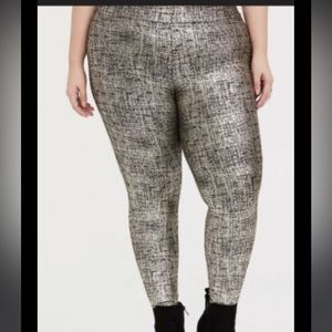 Torrid Foil Metallic leggings